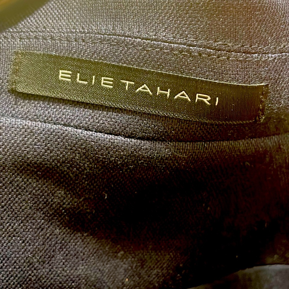 Elie Tahari Viscone/Linen Blazer, Navy with Pearl buttons.